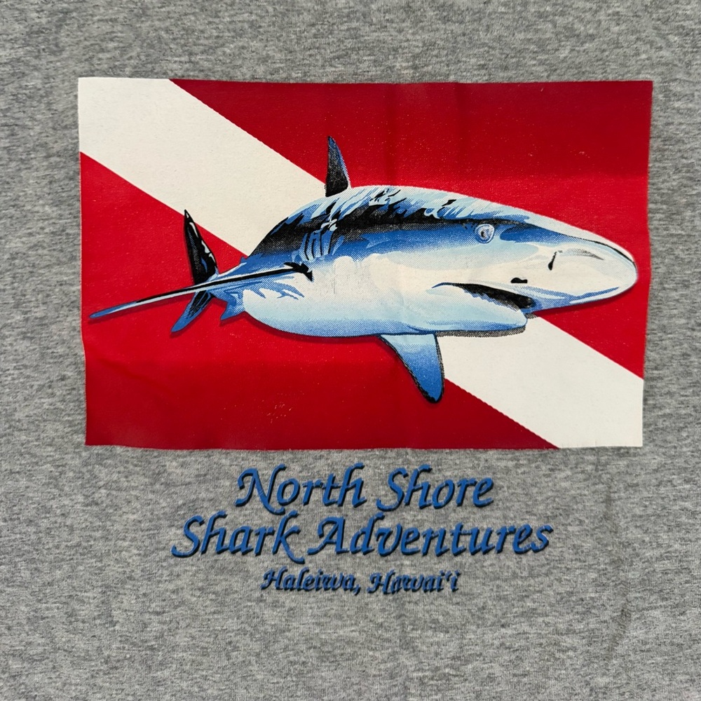 Vintage Y2K North Shore Galapagos Shark Adventures Hawaii Haleiwa Gray Shirt L